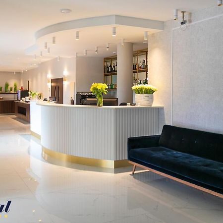 Hotel Mistral ماركي المظهر الخارجي الصورة