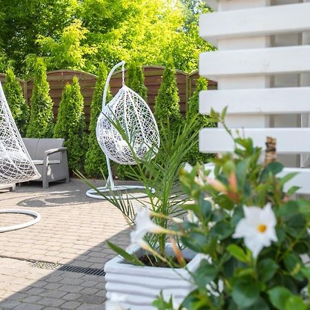 Hotel Mistral ماركي المظهر الخارجي الصورة