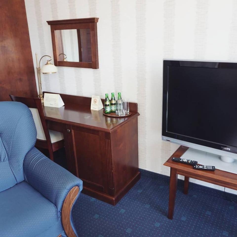 Hotel Mistral ماركي المظهر الخارجي الصورة