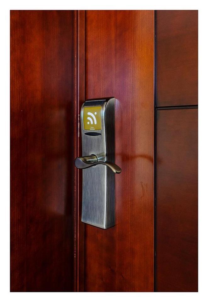 Hotel Mistral ماركي المظهر الخارجي الصورة