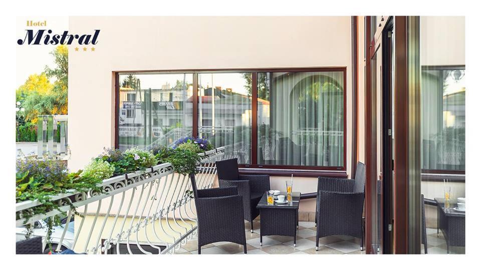 Hotel Mistral ماركي المظهر الخارجي الصورة