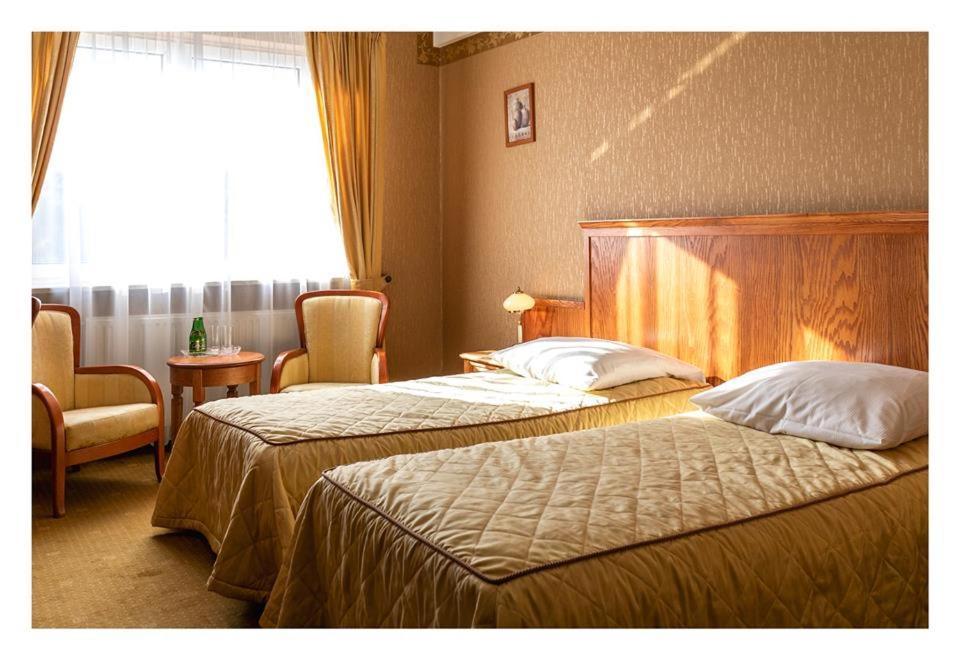 Hotel Mistral ماركي المظهر الخارجي الصورة