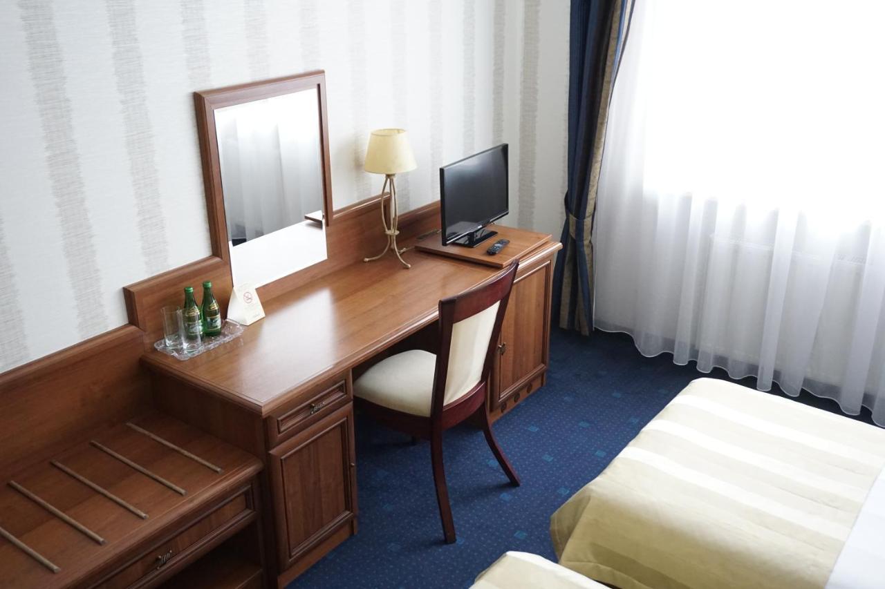 Hotel Mistral ماركي المظهر الخارجي الصورة