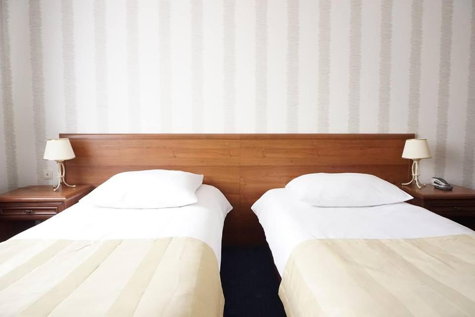 Hotel Mistral ماركي المظهر الخارجي الصورة